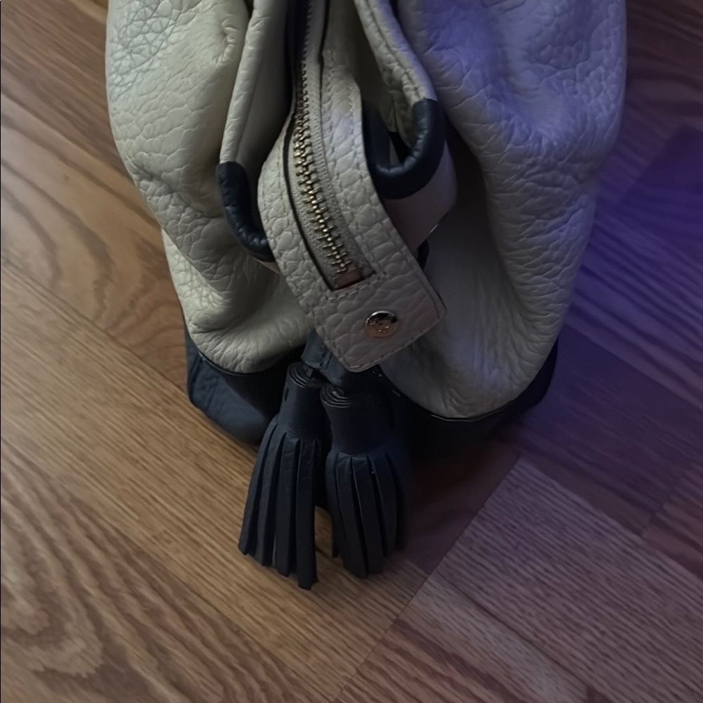 kate spade cream and black leather hobo shoulder bag - Picture 3 of 4